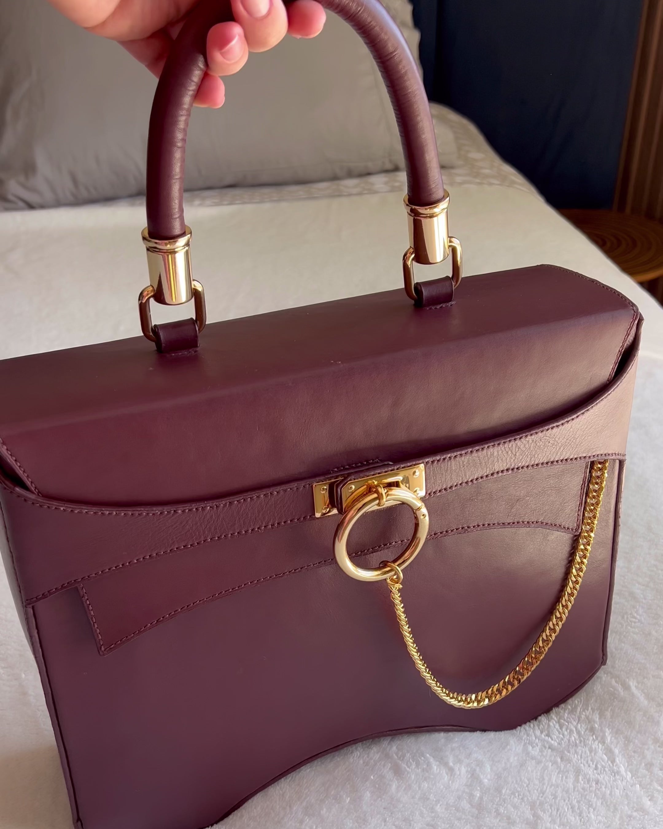 Crossbody Millennium